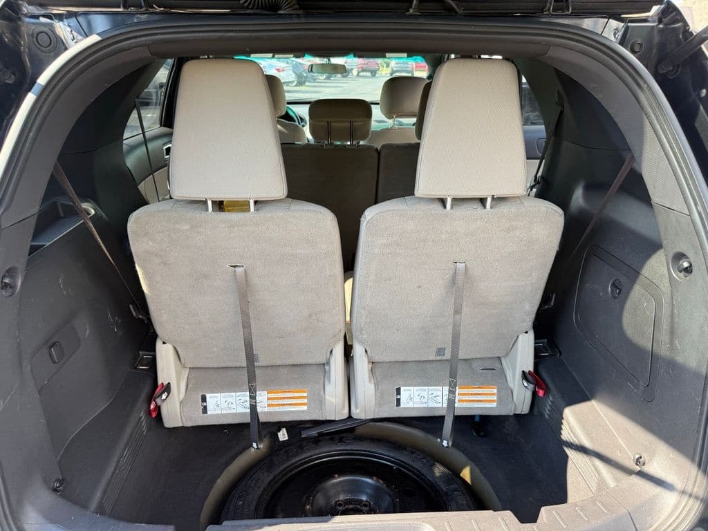 Vehicle photo